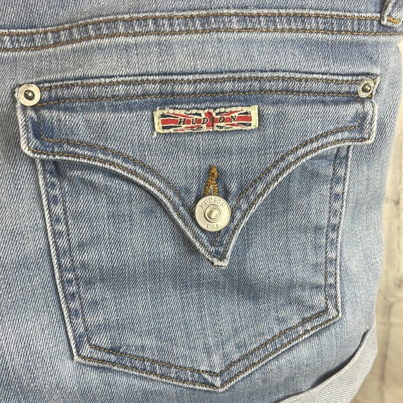 Hudson Hampton Shorts Light Wash Mid-Rise Denim Rolled Cuff Size 29 - Picture 2 of 9